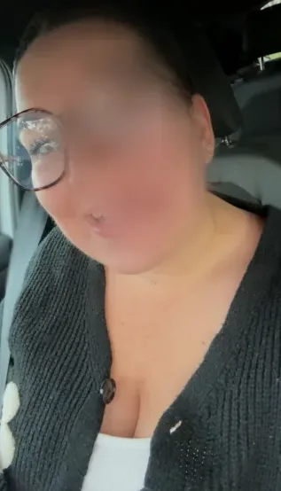 Bente, 27