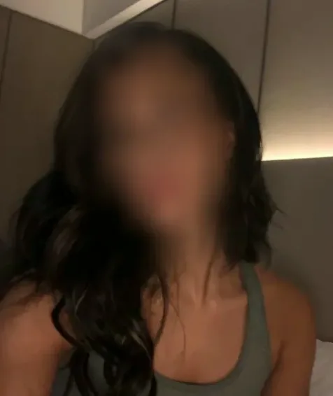 Camilla, 33