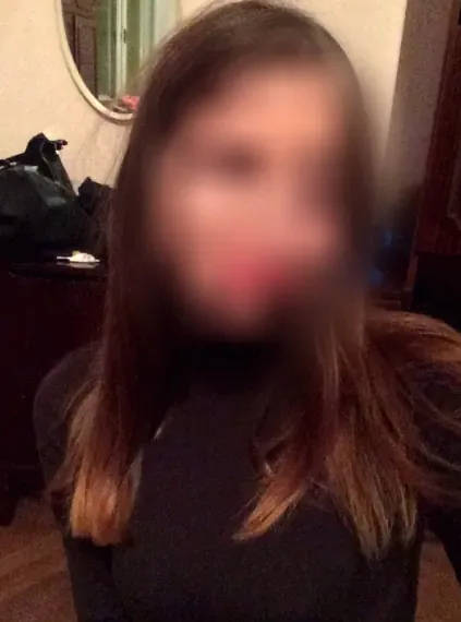 Esther, 29