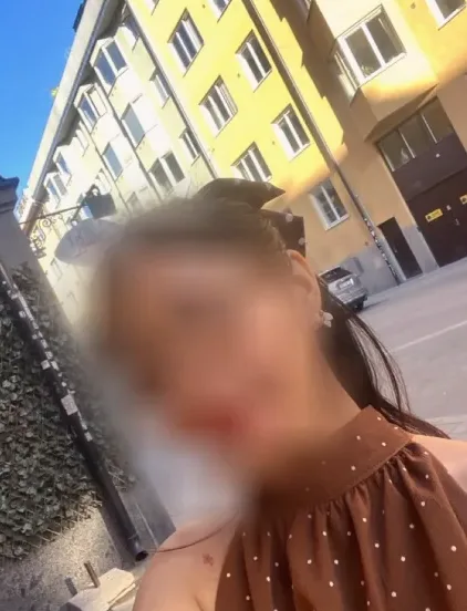 Mariam, 26