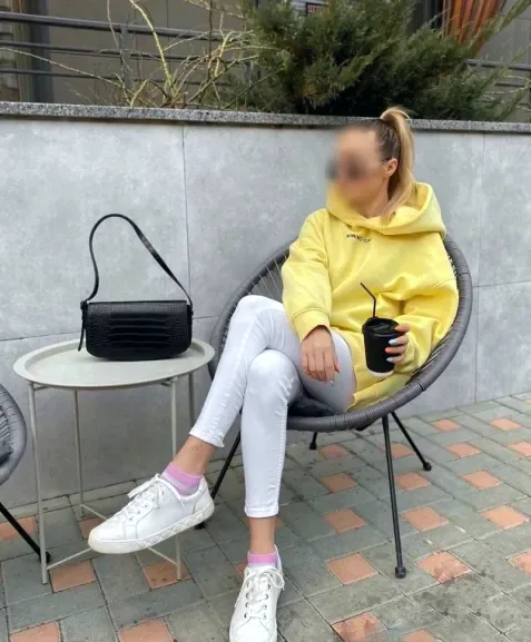 Marie, 35